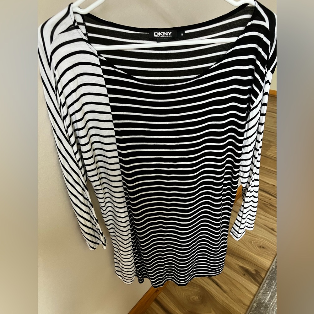DKNY | Tunic Top - black/white stripes, 3/4 length sleeves.